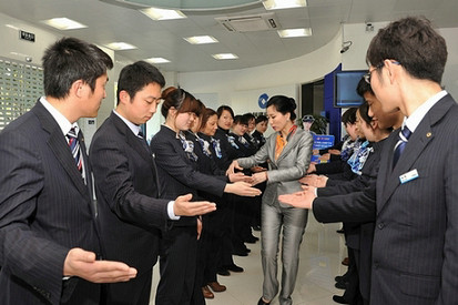 建行宿迁分行开展员工礼仪培训活动(图文)